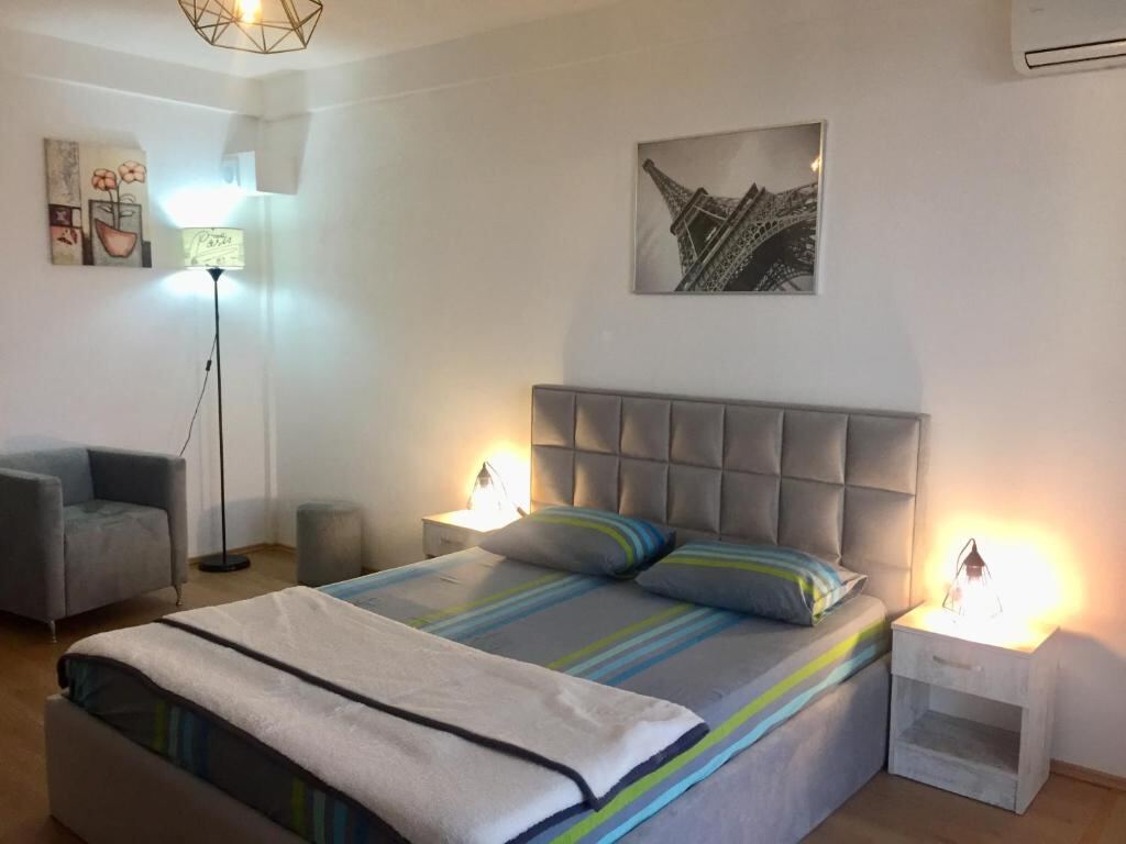 Aparthotel Monterria apartment interior 1